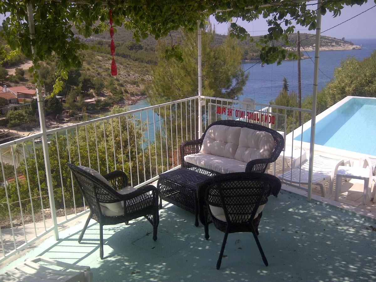 Seaside House With A Swimming Pool Cove Pribinja, Hvar - 15324 Hébergement de vacances