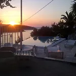 Seaside House With A Swimming Pool Cove Pribinja, Hvar - 15324