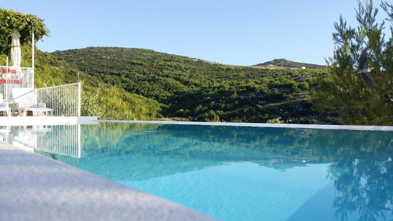 Seaside House With A Swimming Pool Cove Pribinja, Hvar - 15324 *